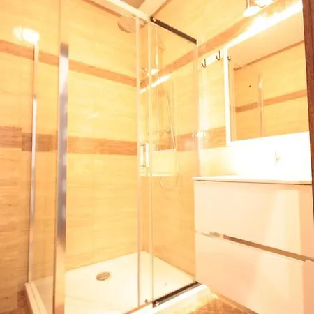 Apartament Castor *
