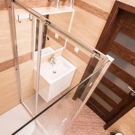 Apartament Castor *